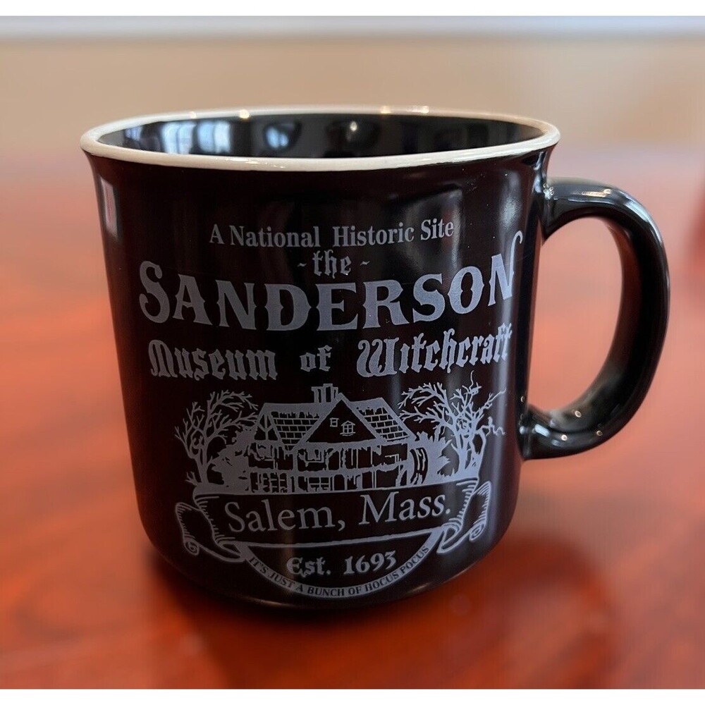 Disney HOCUS-POCUS The Sanderson Sisters MUSEUM OF WITCHES Coffee Mug 20 oz